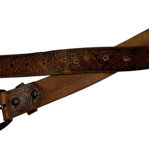 Men’s vintage genuine leather belt with leaf design